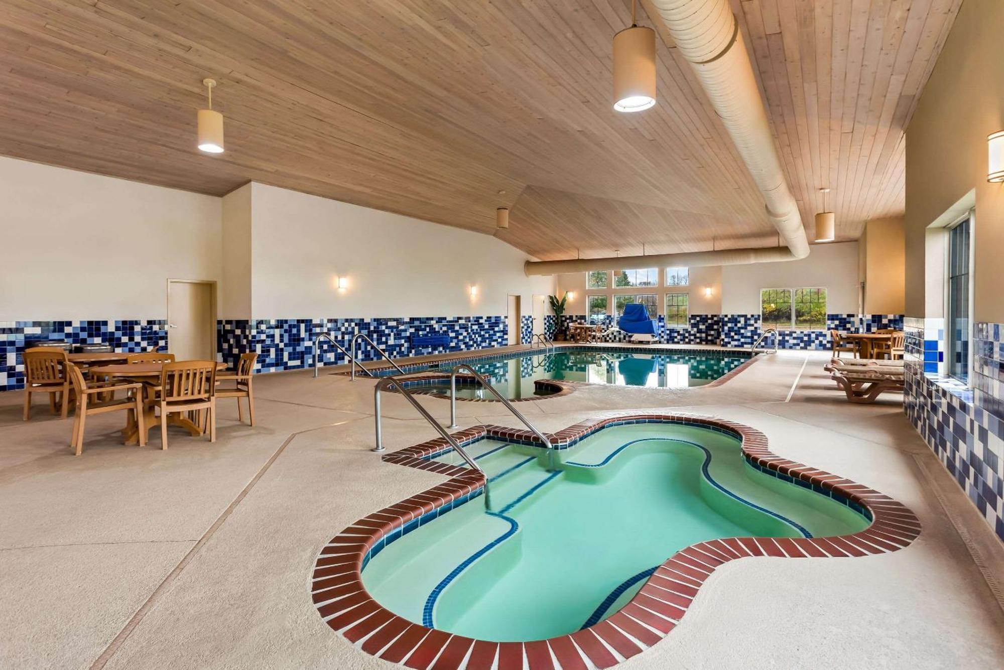 Country Inn & Suites By Radisson, Portage, In Eksteriør bilde
